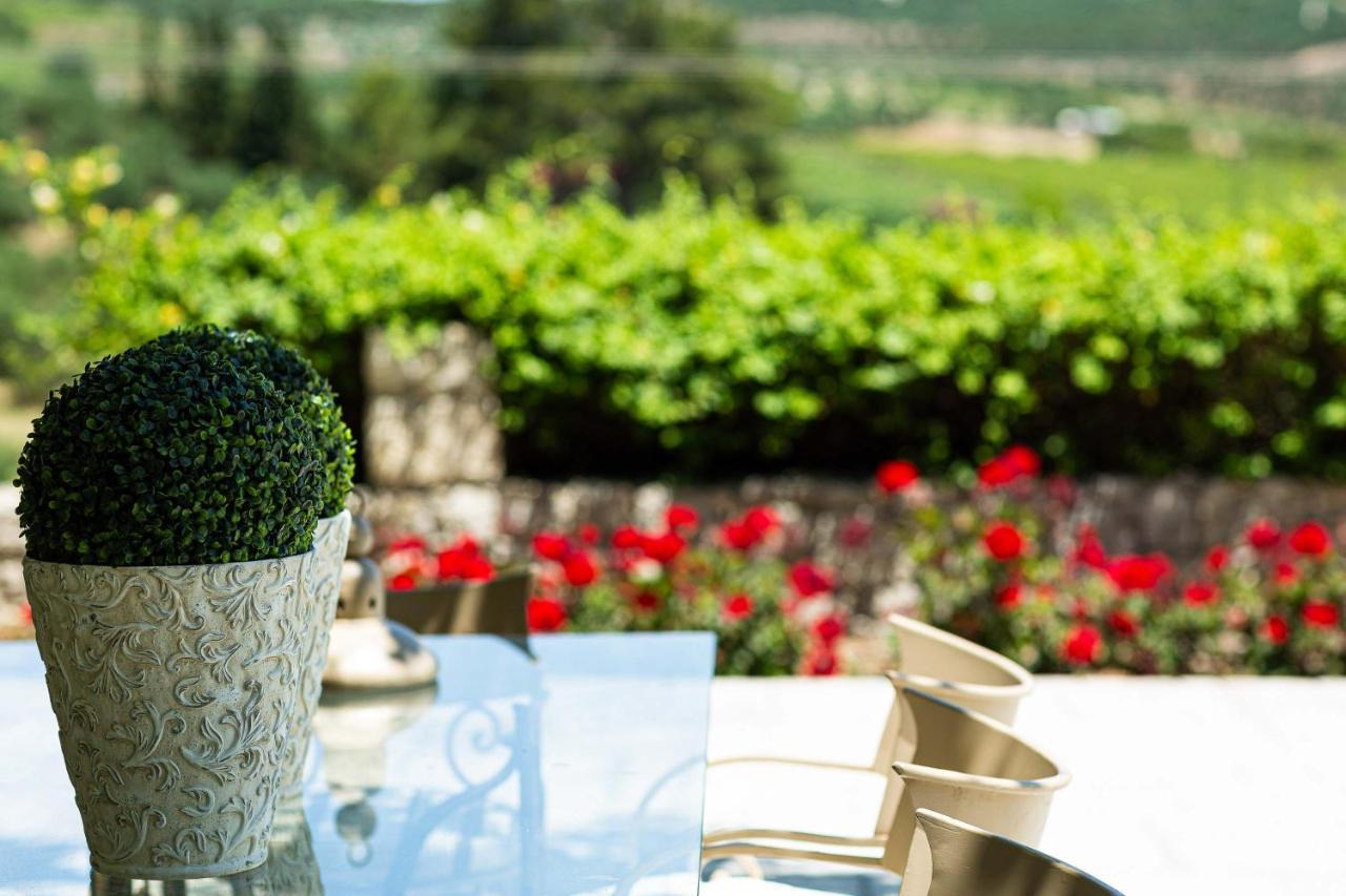 Villa Mantilari Wine Estate 7 Apartments 2 Private Pools 1 Heated Tennis Court Fitness Center Archanes Exterior photo